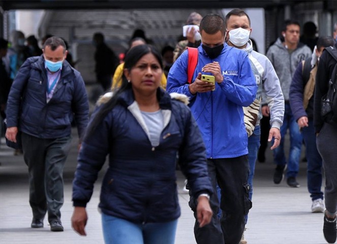 Noticia Radio Panamá | Colombia demoró en reaccionar a la pandemia; Panameños en Bogotá