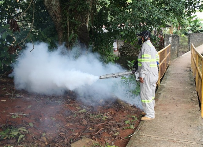 Noticia Radio Panamá | Realizan operativo de nebulización para reducir los riesgos de dengue en comunidades del área metropolitana