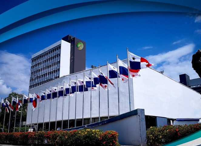 Noticia Radio Panamá | AN rechaza informe de minoría y continuarán el próximo martes con la discusión de las reformas al reglamento interno