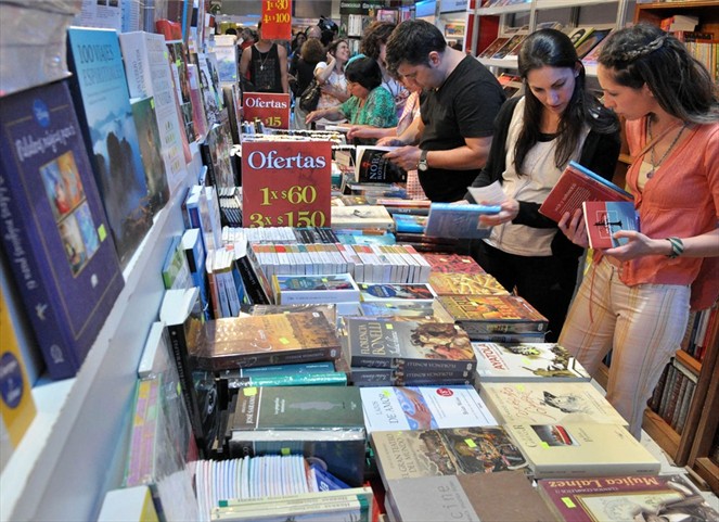 Noticia Radio Panamá | Cámara Panameña del Libro anuncia la cancelación de la Feria Internacional del Libro