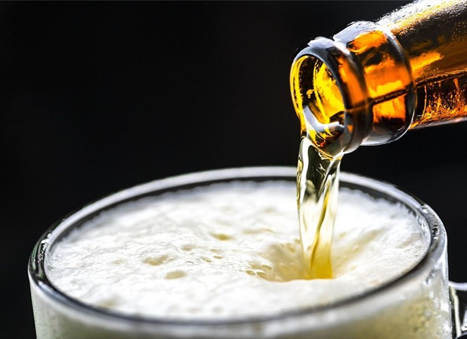Noticia Radio Panamá | Sancionarán con hasta 10 mil dólares a quienes incumplan en la venta de la cantidad máxima de bebidas alcohólicas