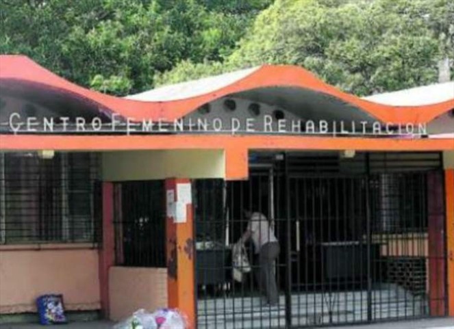 Noticia Radio Panamá | Casos de Covid-19 en Centro Femenino de Rehabilitación supera los 100
