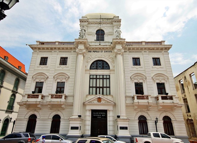 Noticia Radio Panamá | Consejo Municipal de Panamá aprueba adenda para el proyecto de Calle Uruguay