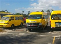 Noticia Radio Panamá | Conductores y propietarios de buses colegiales piden respaldo del Gobierno para sobrellevar impacto económico