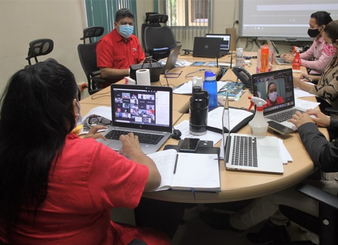 Noticia Radio Panamá | Ministerio de Educación trabaja en manual de bioseguridad para retorno a clases