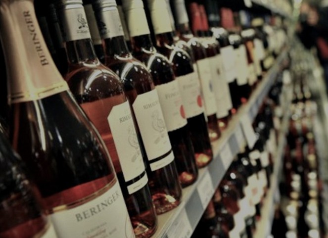 Noticia Radio Panamá | Levantan venta controlada de bebidas alcohólicas a partir del lunes