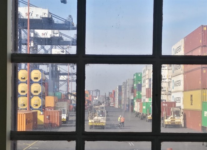 Noticia Radio Panamá | Transporte de Carga ya atiende mercado perjudicado por paralización de ferrocarril