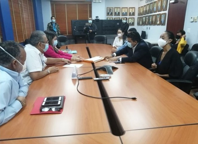 Noticia Radio Panamá | Autoridades de la CSS responden a solicitud relacionada con estados financieros del programa del IVM