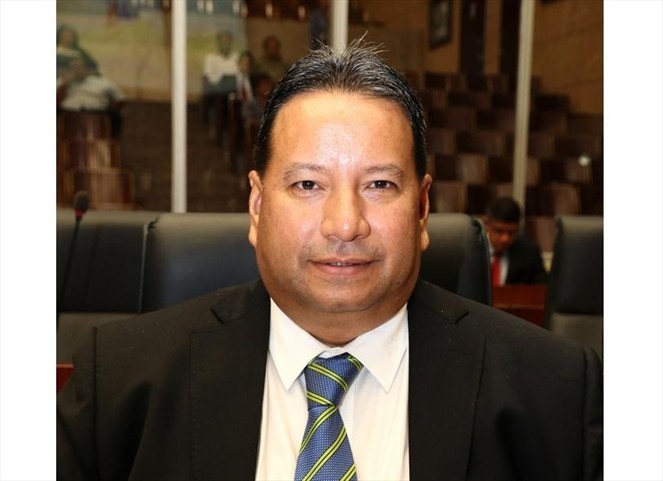 Noticia Radio Panamá | Diputado Torres señala posibles vicios inconstitucionales en proyecto de recorte salarial a funcionarios
