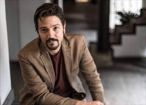 Noticia Radio Panamá | Diego Luna regresa a Netflix como creador en «Todo va a estar bien»