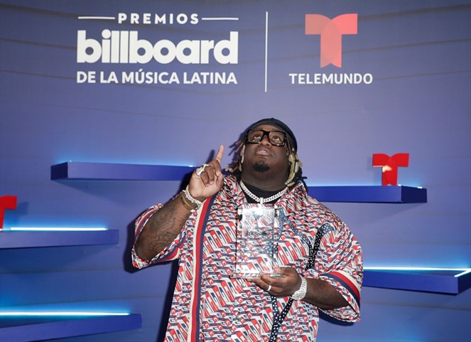Noticia Radio Panamá | Sech gana galardón en premios Latin Billboard