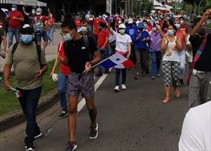 Noticia Radio Panamá | Agrupaciones civiles participaron de la marcha de las banderas