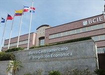 Noticia Radio Panamá | Banco Centroamericano de Integración Económica desembolsa 2,300 millones de dólares en la región durante el 2020