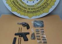 Noticia Radio Panamá | Policía Nacional decomisa armas y droga en Boyala distrito de Arraiján
