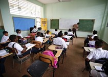 Noticia Radio Panamá | Desarrollo del año escolar 2021 preocupa a directores de colegios oficiales