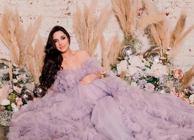 Noticia Radio Panamá | Miss Universo 2003, Amelia Vega anuncia nacimiento de su hija Nova