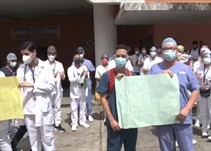 Noticia Radio Panamá | Médicos internos del HST se sienten excluídos del proceso de vacunación