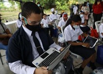Noticia Radio Panamá | 895 mil estudiantes vuelven a clases desde hoy