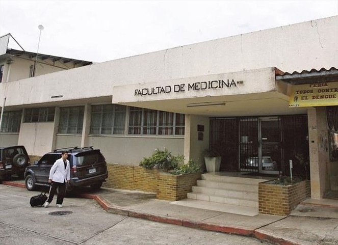 Noticia Radio Panamá | Denuncian presiones del MINSA por establecer porcentaje más bajo, para la certificación en medicina