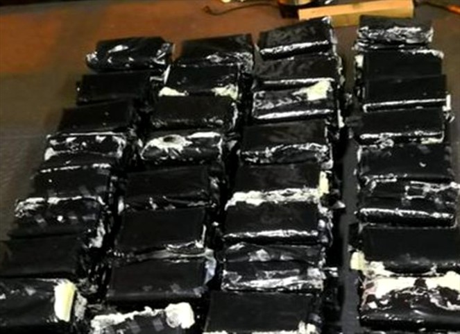 Noticia Radio Panamá | SENAN reportó decomiso de 580 paquetes con supuesta droga oculta dentro de contenedores