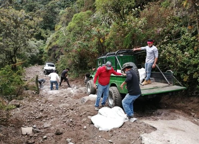 Noticia Radio Panamá | MiAMBIENTE realiza mejoras a las vías de acceso al Volcán Barú durante jornada comunitaria