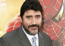 Noticia Radio Panamá | Alfred Molina regresará a su papel del Doctor Octopus en Spider-Man: No Way Home