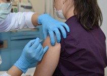 Noticia Radio Panamá | Vacunación en el circuito 8-7 contra el Covid-19 inicia este miércoles