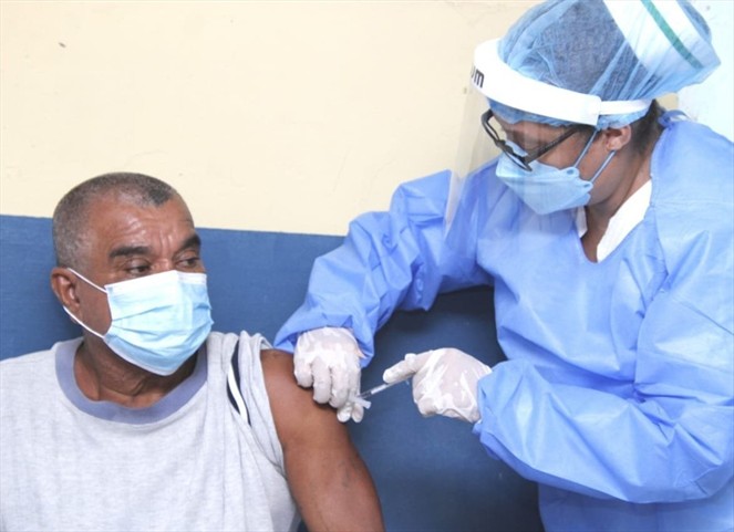 Noticia Radio Panamá | Inicia la jornada de vacunación contra el Covid-19 en Chame, Capira y San Carlos