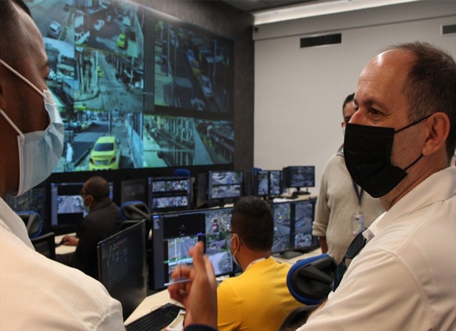 Noticia Radio Panamá | Con tecnología de vanguardia, Centro de Operaciones Regional apuesta por la seguridad ciudadana de Colón