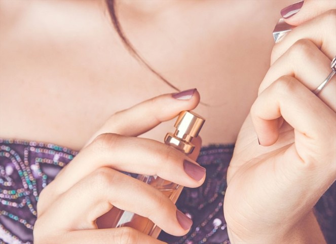 Noticia Radio Panamá | Tips para lograr que el aroma de tu perfume perdure más tiempo