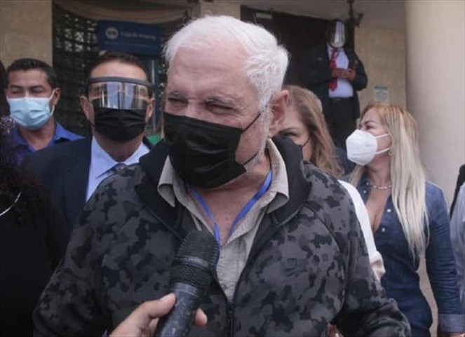 Noticia Radio Panamá | Niegan solicitud de prescripción al ex presidente Matinelli por el caso pinchazos