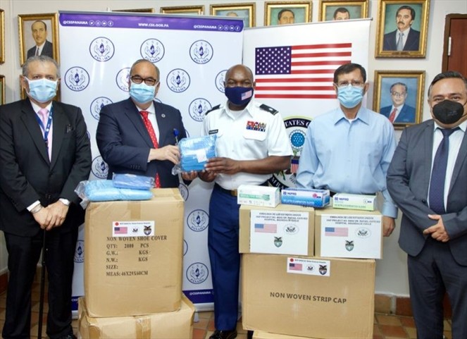 Noticia Radio Panamá | Embajada de EE.UU. en Panamá realiza significativa donación de equipos de protección personal a la CSS