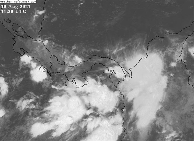 Noticia Radio Panamá | Advierten fuertes lluvias por paso de onda tropical y efector de la tormenta Fred