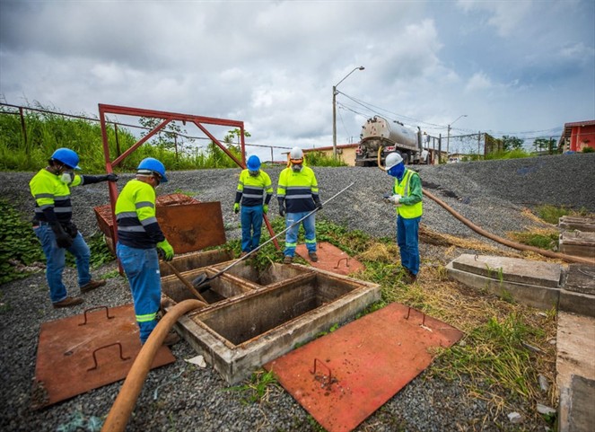 Noticia Radio Panamá | Saneamiento de Panamá intensifica Operativos de Limpieza de redes de alcantarillado y tanques sépticos en Panamá Oeste