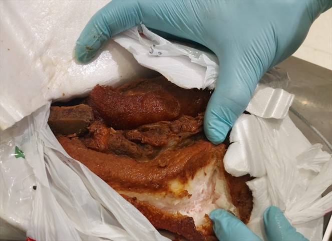 Noticia Radio Panamá | Detectan carne de cerdo proveniente de República Dominicana, en Tocumen