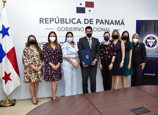 Noticia Radio Panamá | Cámara de Comercio de Panamá se compromete a impulsar la paridad de género