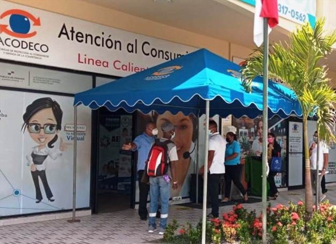 Noticia Radio Panamá | Defensoría de Oficio de la Acodeco resolvió 40 quejas a favor de los consumidores