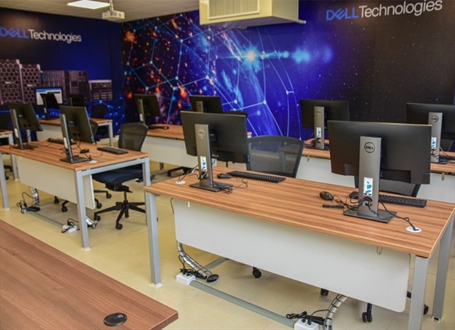 Noticia Radio Panamá | UTP y Dell Technologies lanzan Academia de Data Center