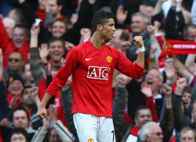 Noticia Radio Panamá | El Manchester United sorprendió al anunciar el fichaje del portugués Cristiano Ronaldo