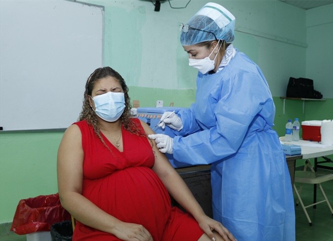 Noticia Radio Panamá | MINSA presenta informe embarazadas con Covid-19