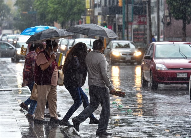 Noticia Radio Panamá | SINAPROC emite aviso de prevención por lluvias y el paso de la Onda Tropical #34