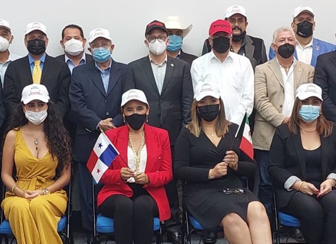 Noticia Radio Panamá | Ganaderos mexicanos visitan Panamá para intercambiar conocimientos para mejorar el sector