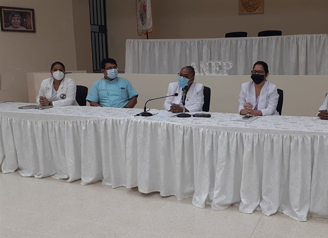 Noticia Radio Panamá | Enfermeras piden a las autoridades de salud cumplir con acuerdos pactados, de no ser así, se irán a paro