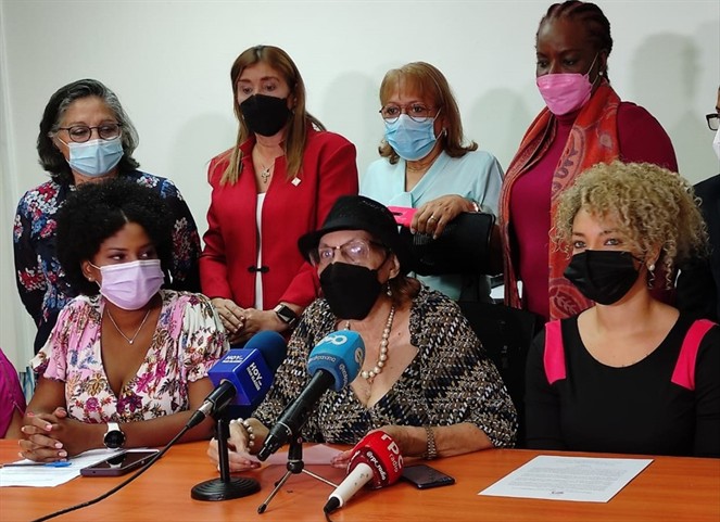 Noticia Radio Panamá | Foro de Mujeres Políticas rechaza acuerdos de la mesa técnica referentes a la paridad de género