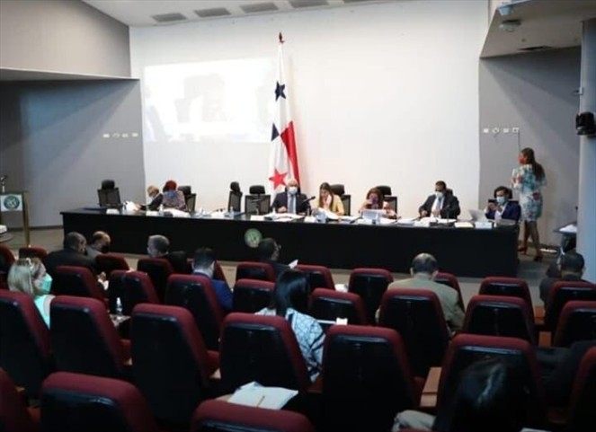 Noticia Radio Panamá | Miembros de la mesa técnica aprueban primer bloque de modificaciones al código electoral