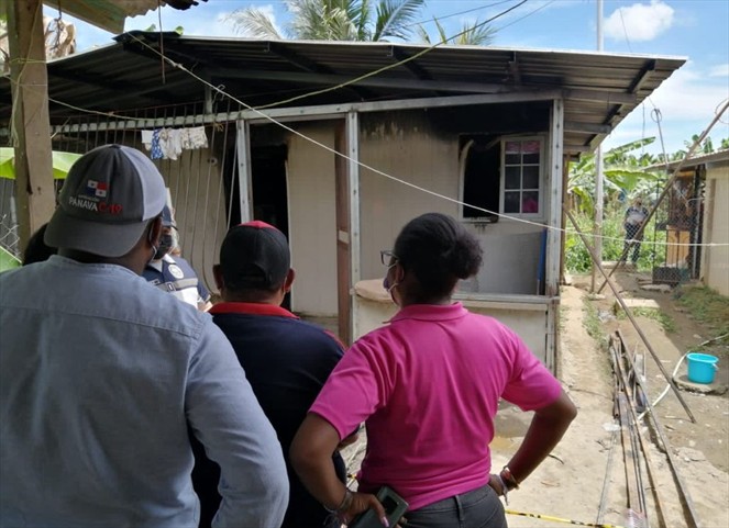 Noticia Radio Panamá | Dos víctimas fatales deja incendio en Bocas del Toro
