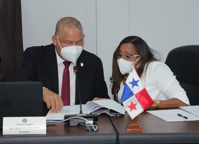 Noticia Radio Panamá | Diputados devolverán presupuesto del Estado para que se apliquen algunas modificaciones