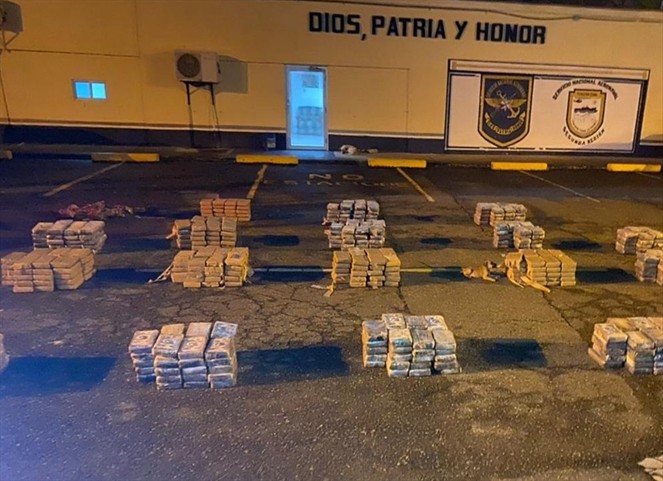 Noticia Radio Panamá | Senan incauta 600 paquetes con presunta droga que tenía como destino Europa