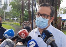 Noticia Radio Panamá | Israel Cedeño, de la Región Metropolitana de Salud, rindió declaración por el caso de hisopados para viajar a Taboga