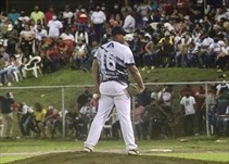 Noticia Radio Panamá | FEDEBEIS reitera que el uso de la Mascarilla en los estadios es de carácter obligatorio